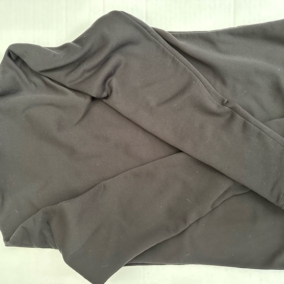 Pre-owned Patagonia Capilene 1/4 zip. Interior fleece. - Picture 4 of 4